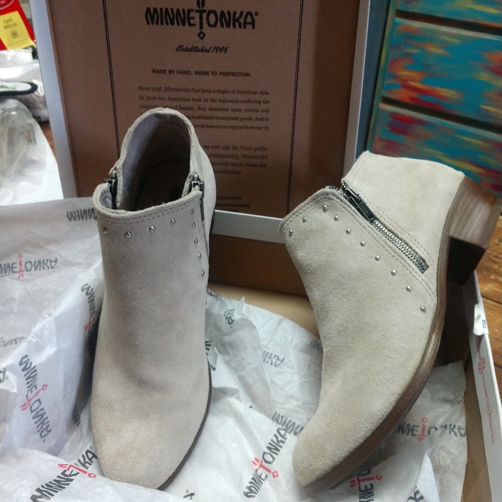Minnetonka Suede boots